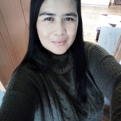 Friah bordadora